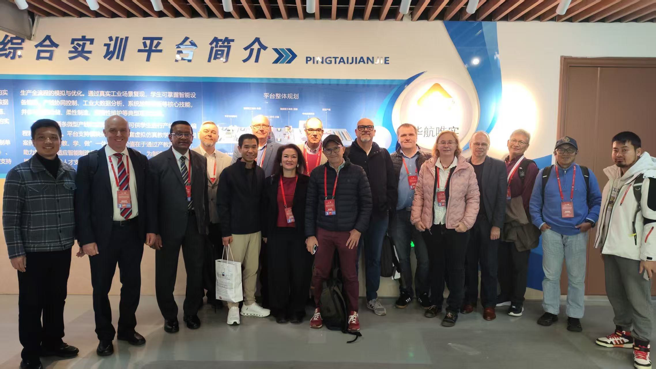 The International Office and Cogtwins Lab Hosted Distinguished International Professors